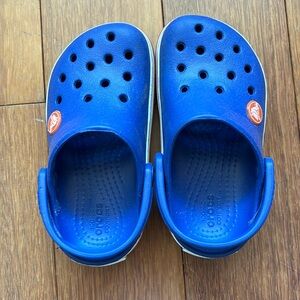 Blue crocs toddler size 8